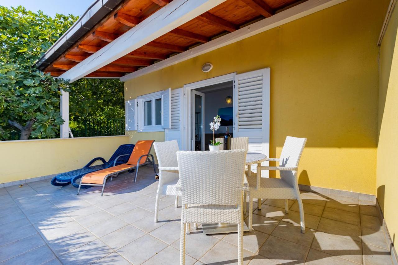 Apartments Villa Mandolina Marusici  ภายนอก รูปภาพ